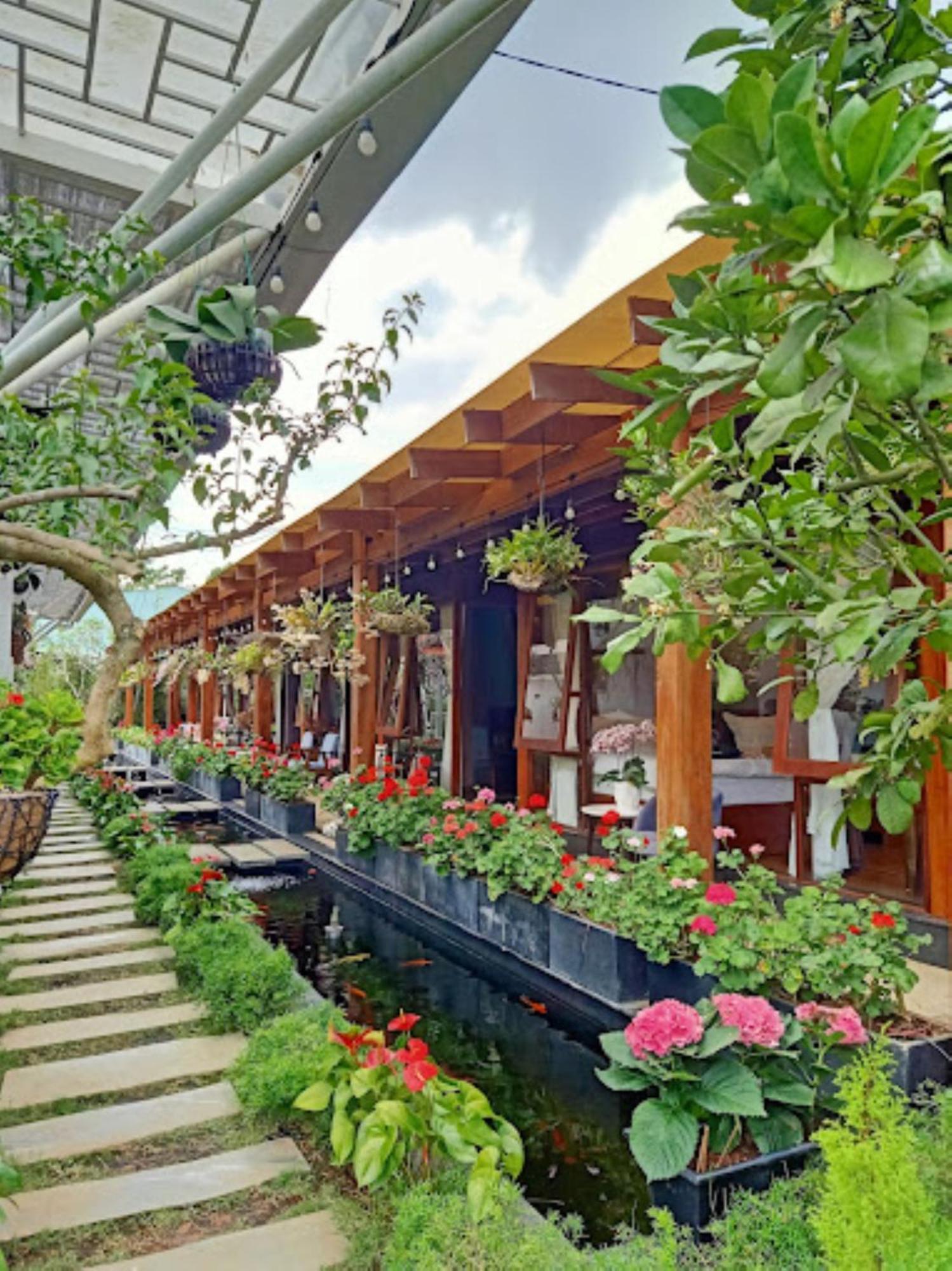 Vuon Tra Homestay Mang Den Kon Von Kla Buitenkant foto
